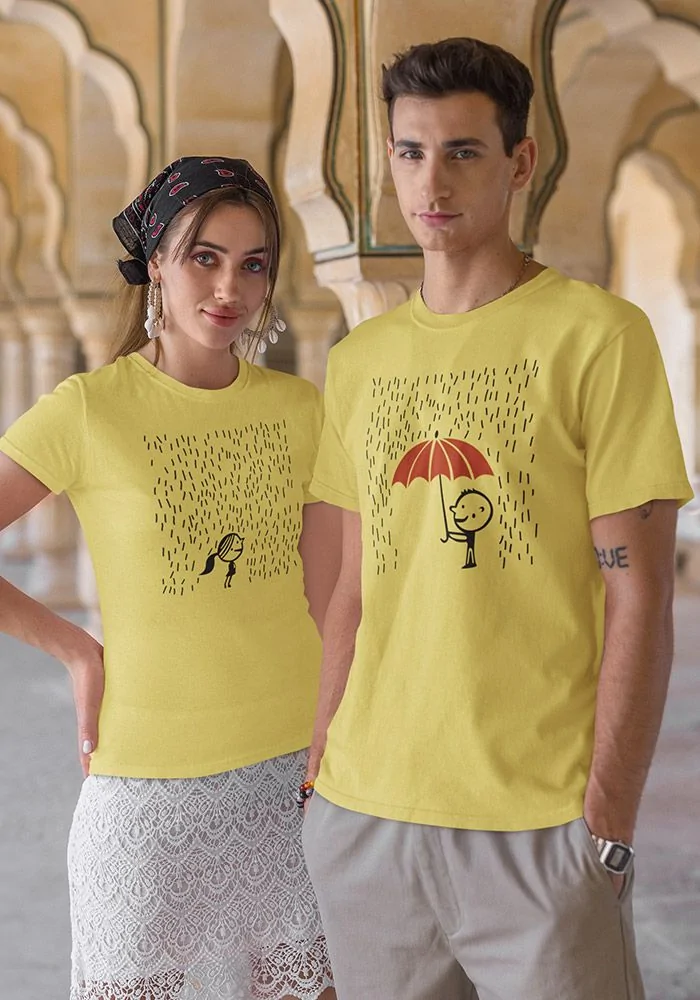 Boy In Umbrella Girl In Rain Couple T-Shirt (IceBlue)