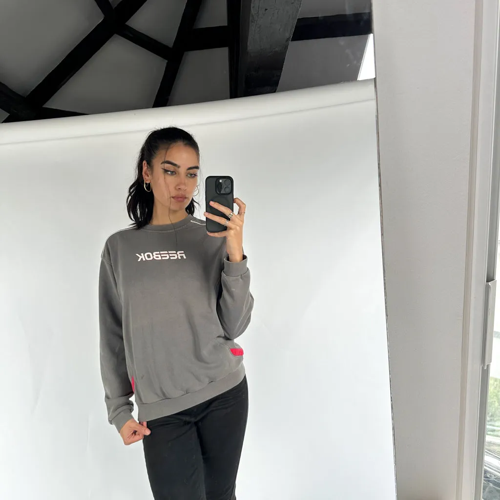 Dark Grey 90s Reebok Spellout Sweatshirt (S)