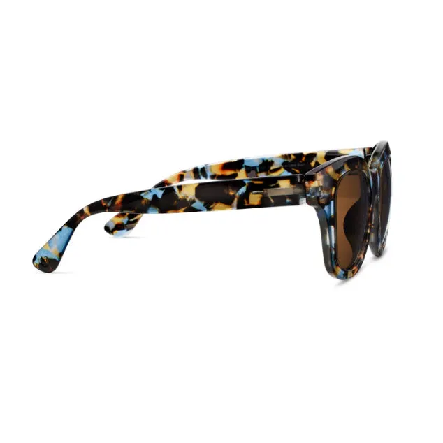 Peepers Center Stage Sunglasses