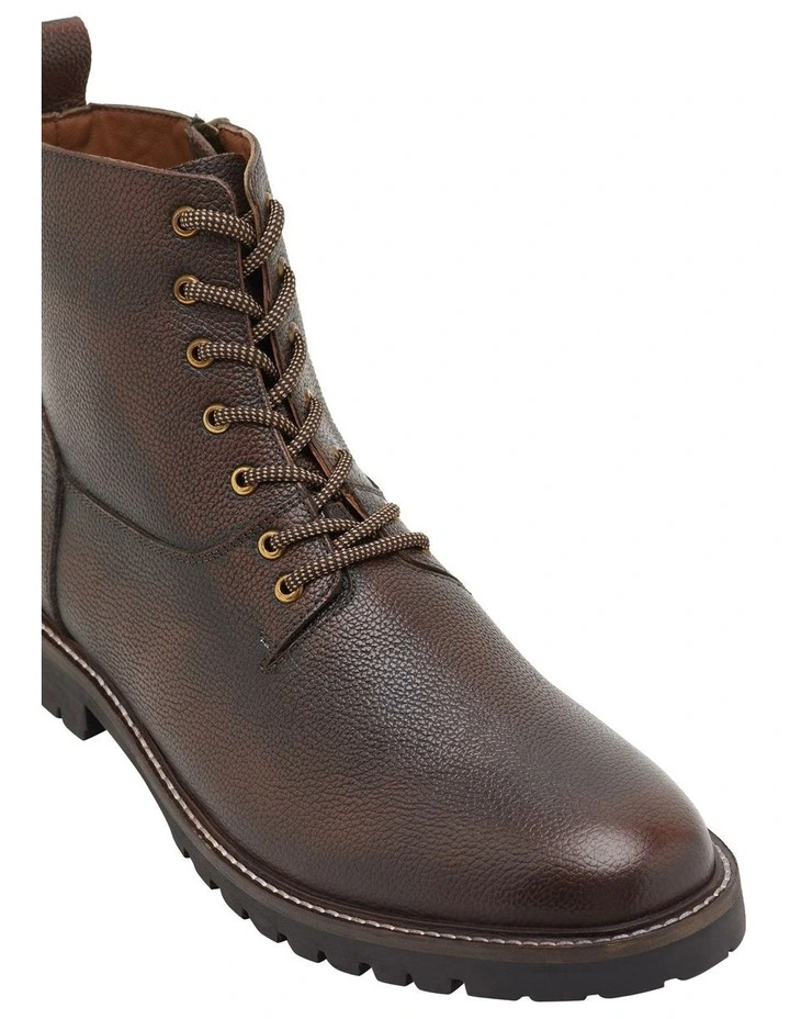 Regent Leather Urban Boot in Brown Dark